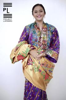 Tausug Lass in embroidered sash - 